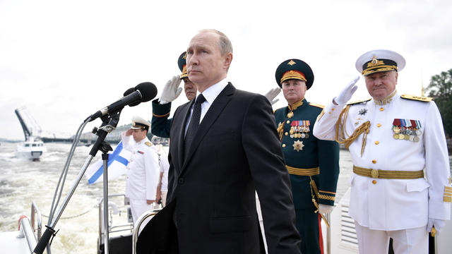 2017-07-30t094828z-1640394746-rc1e29d63d30-rtrmadp-3-russia-navy-day-parade-putin.jpg 