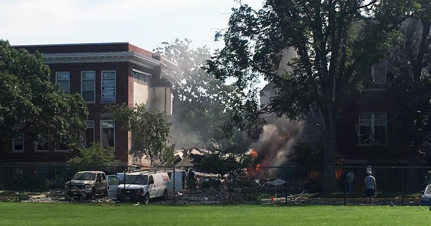 2 dead in explosion at Minneapolis school levels building - CBS News