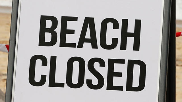 beach-closed-sign.jpg 