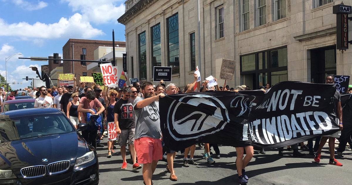 Anti-hate protesters march in Durham, North Carolina, after KKK rally ...
