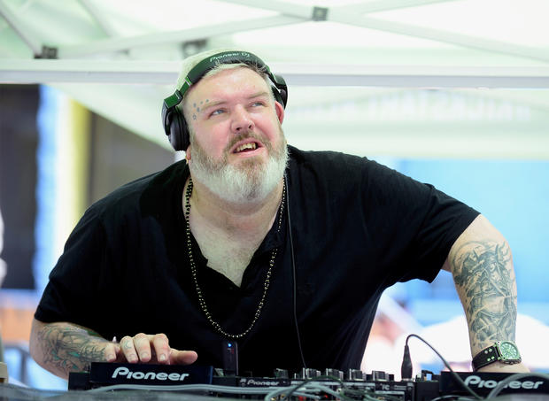 Kristian Nairn DJs At The POOL @ The LINQ 