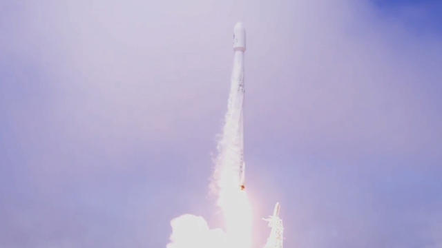 spacex_vandenberg_formosat_launch_082417_02.jpg 