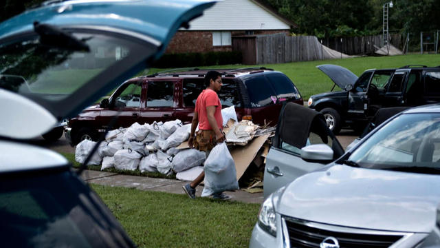 cbsn-0901-latestfromhoustonmwe-1388191-640x360.jpg 