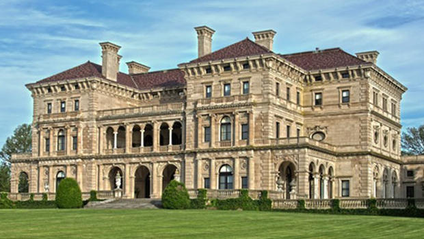 the-breakers-mansion 