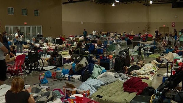0909-cbsn-miamievacuations-sna-1392983-640x360.jpg 