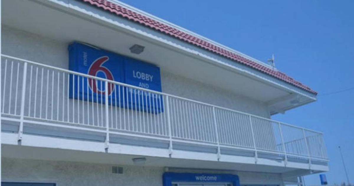 Arizona Motel 6 tipped off immigration officers - CBS News