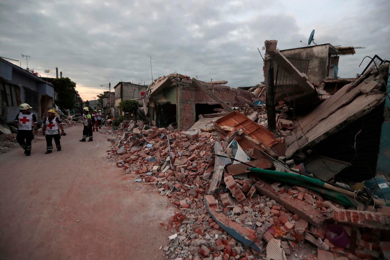 Deadly Mexico City earthquake: How to help victims - CBS News