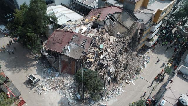 earthquake damaged city