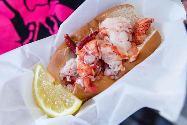 Cousins Maine Lobster  verified lobster roll 