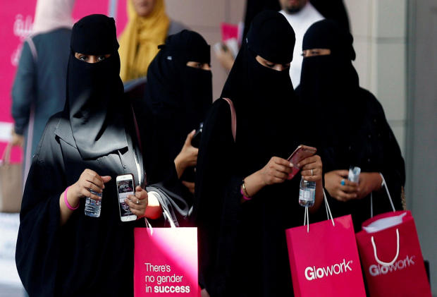 Saudi women take part in a Glowork exhibition in Riyadh, Saudi Arabia, Sept. 28, 2017. 