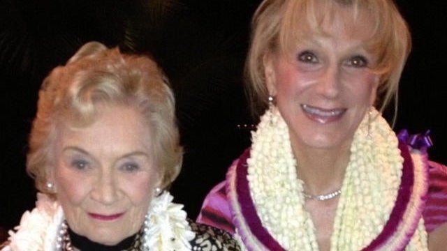 hawaiian-heiress-princess-abigail-kawananakoa-and-longtime-partner-then-wife-veronica-gail-worth.jpg 