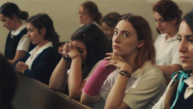 lady-bird-saoirse-ronan-in-pew-a24-620.jpg 