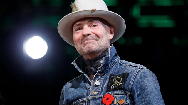 FILE PHOTO: Tragically Hip singer Gord Downie takes part in an honouring ceremony at the Assembly of First Nations Special Chiefs Assembly in Gatineau 