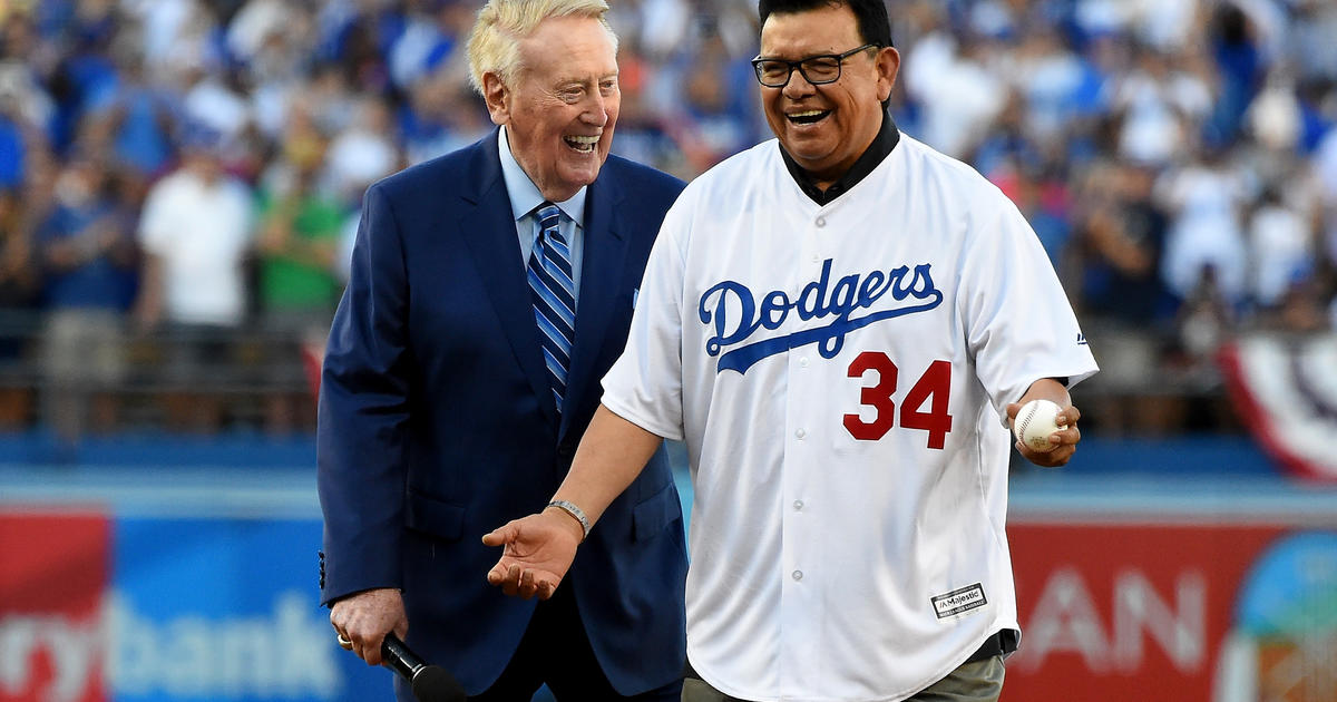 Dodgers to retire Fernando Valenzuela's No. 34 - CBS Los Angeles
