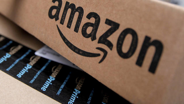 Amazon logo boxes 