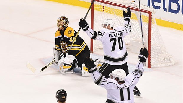 Tyler Toffoli Overtime goal - Los Angeles Kings v Boston Bruins 