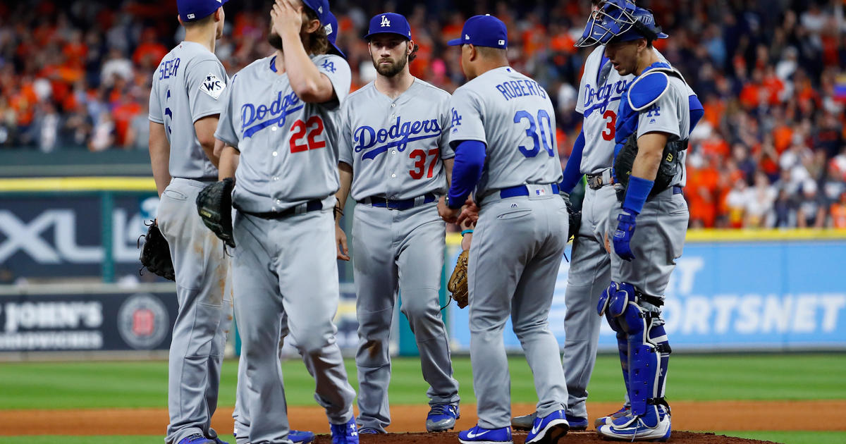 Clayton Kershaw, Dodgers beat Astros in sweltering World Series opener