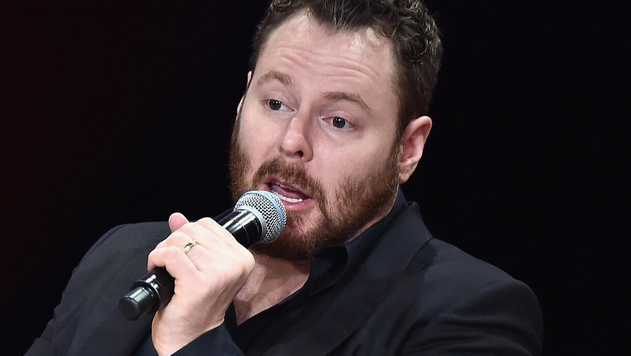 Sean Parker Facebook takes advantage of "vulnerability in human