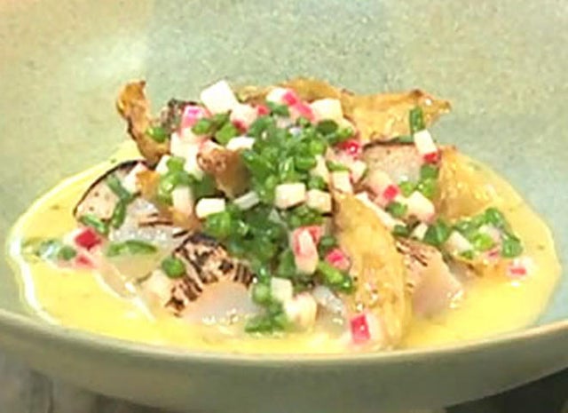 scallop-cured-in-rhubarb-juice-with-jerusalem-artichoke-tommy-banks-promo.jpg 