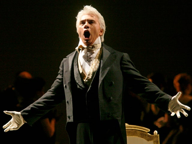 dmitri-hvorostovsky-ap-070206057906.jpg 