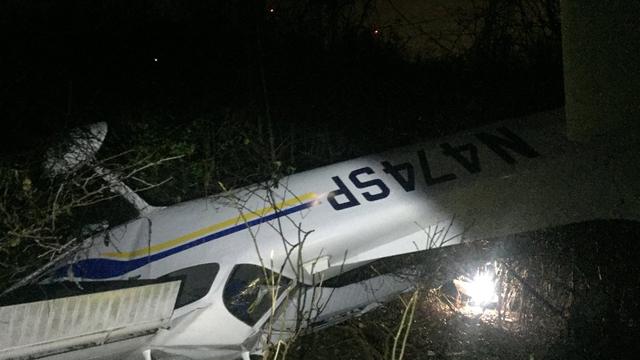 plane-crash.jpg 