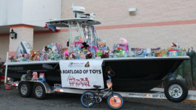 boatload-of-toys.jpg 