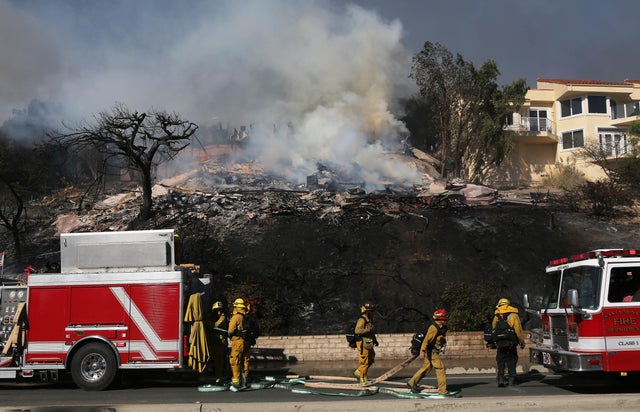 Ventura County Thomas Fire Forces Thousands to Evacuate