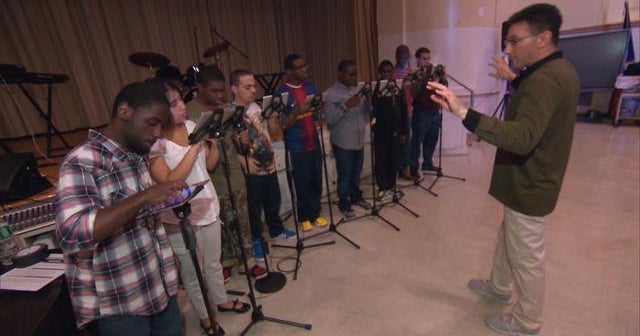 Students with autism make music with iPads - CBS News