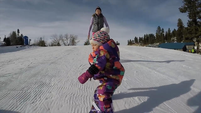 1-year-old-snowboarder-thumb.jpg 