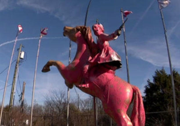 confederate-statue-pink-paint-vandalized-1217-nathan-bedford-forrest.jpg 