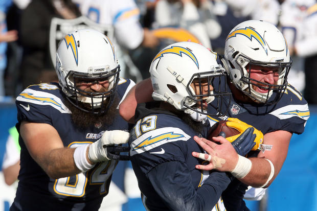Oakland Raiders v Los Angeles Chargers 