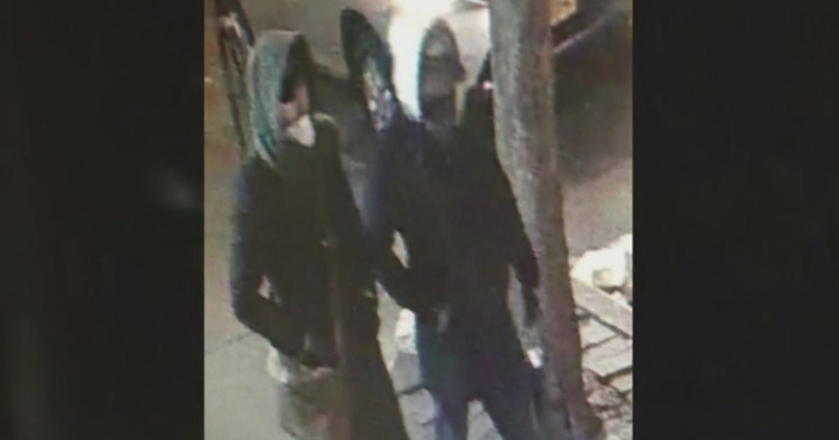 Search On For Suspects In Manhattan Burglary Spree Cbs New York