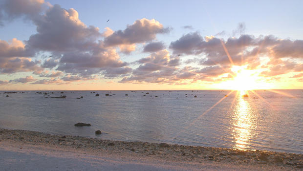 wake-island-atoll-sunrise-b-620.jpg 