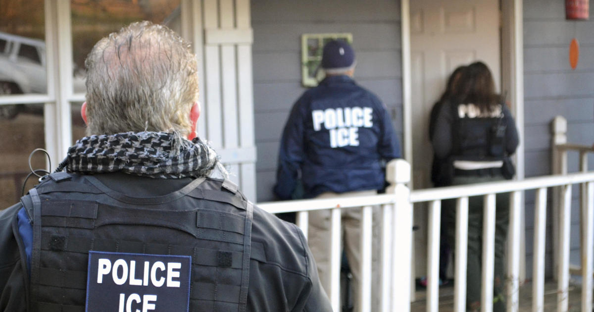 ICE Arrests 2,000 Immigrants In Largest Sweep Of The Pandemic - CBS News