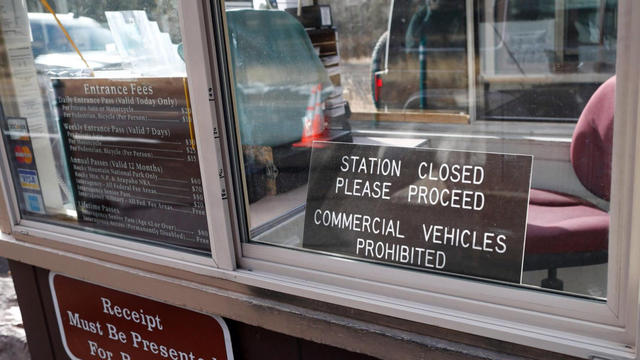 0121-social-goveshutdown-1486398-640x360.jpg 