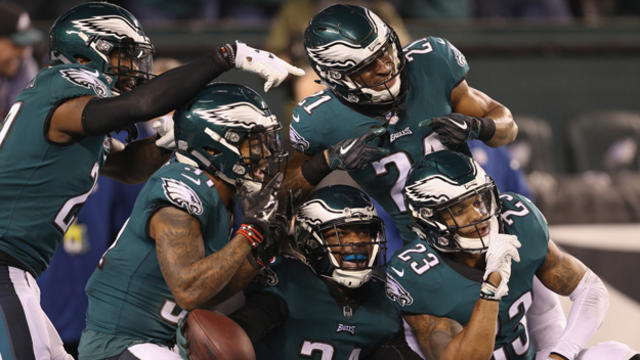 eagles_champions_gettyimages-908535708.jpg 