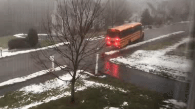180123-cbsboston-school-bus-accident-01.jpg 