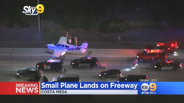 plane-lands-on-freewqay-012818.jpg 