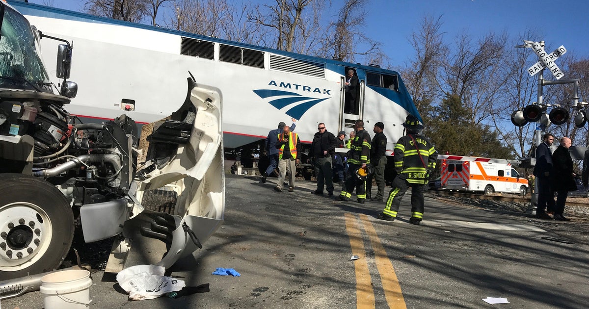 GOP lawmakers tend to injured in Amtrak train accident - CBS News