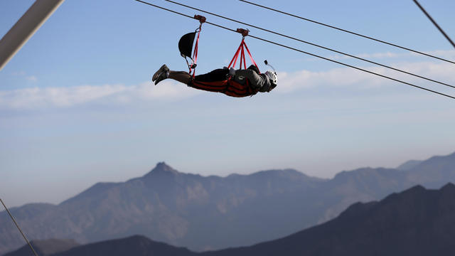 Emirates World Zipline Record 