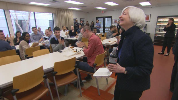 janet-yellen-fedral-reserve-cafeteria-620.jpg