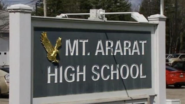 mount-ararat-high-school-topsham-maine.jpg 