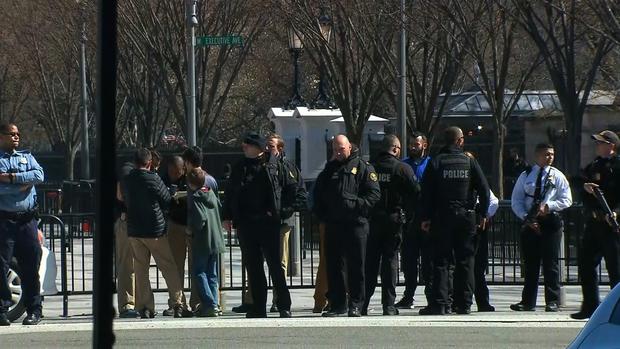 Law enforcement: Man shot himself outside White House 