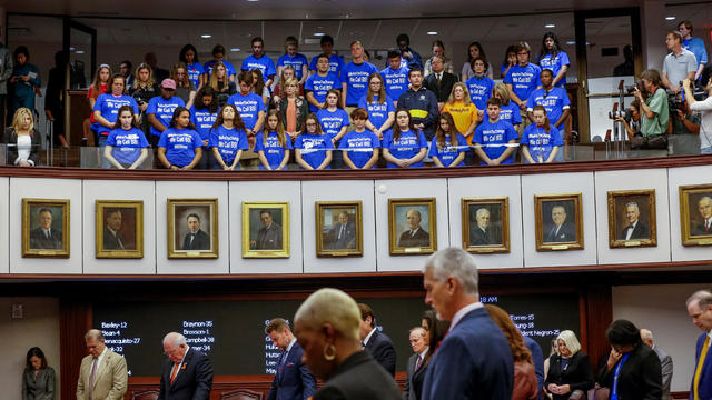 FILE PHOTO: Students from Marjory Stoneman Douglas High School meet with Florida state legislators in Tallahassee 