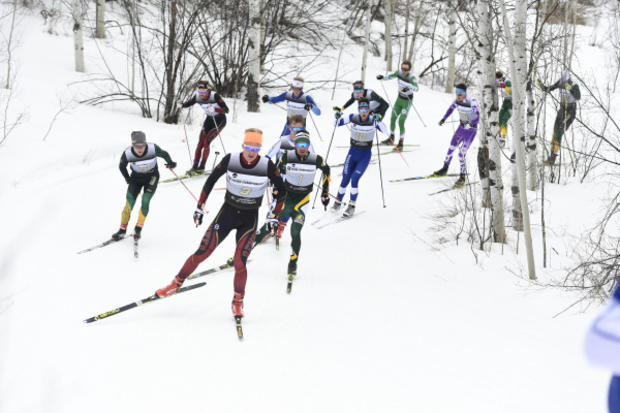 DU skiing 3 (denverpioneers.com, Eivind Kvaale) 