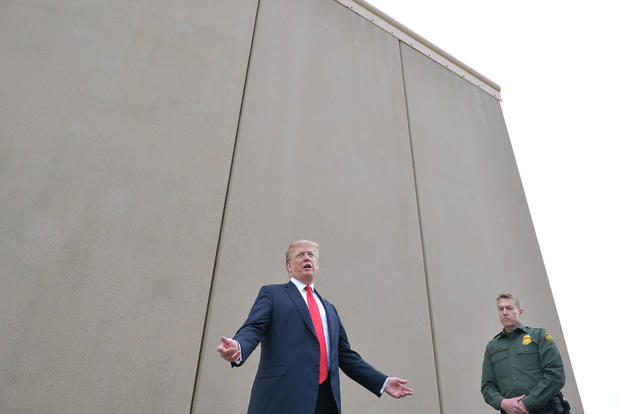 Trump Visits Wall 