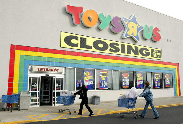 Toys R US To Close 87 Stores 