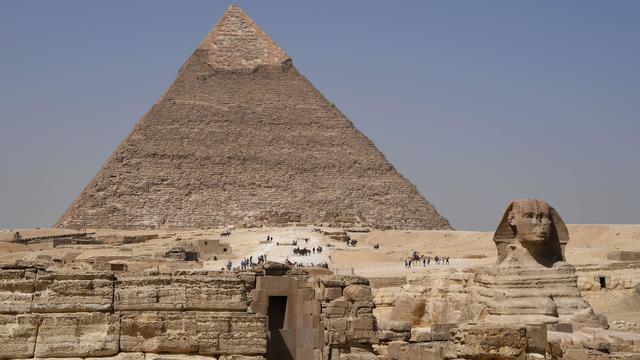 EGYPT-TOURISM-ARCHAEOLOGY-PYRAMIDS 