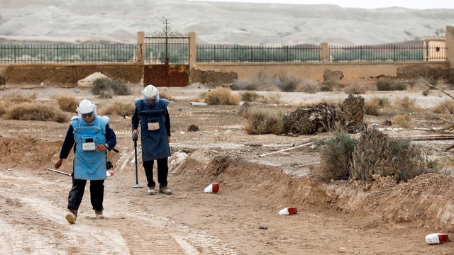 PALESTINIAN-ISRAEL-CONFLICT-LANDMINES 