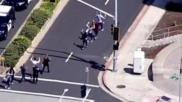 cbsn-fusion-police-respond-to-active-shooter-at-youtube-headquarters-thumbnail-1537260-640x360.jpg 